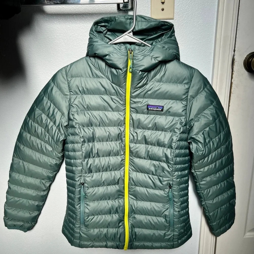 Patagonia down sweater hoody - Picture 8 of 13